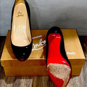 Christian Louboutin 41